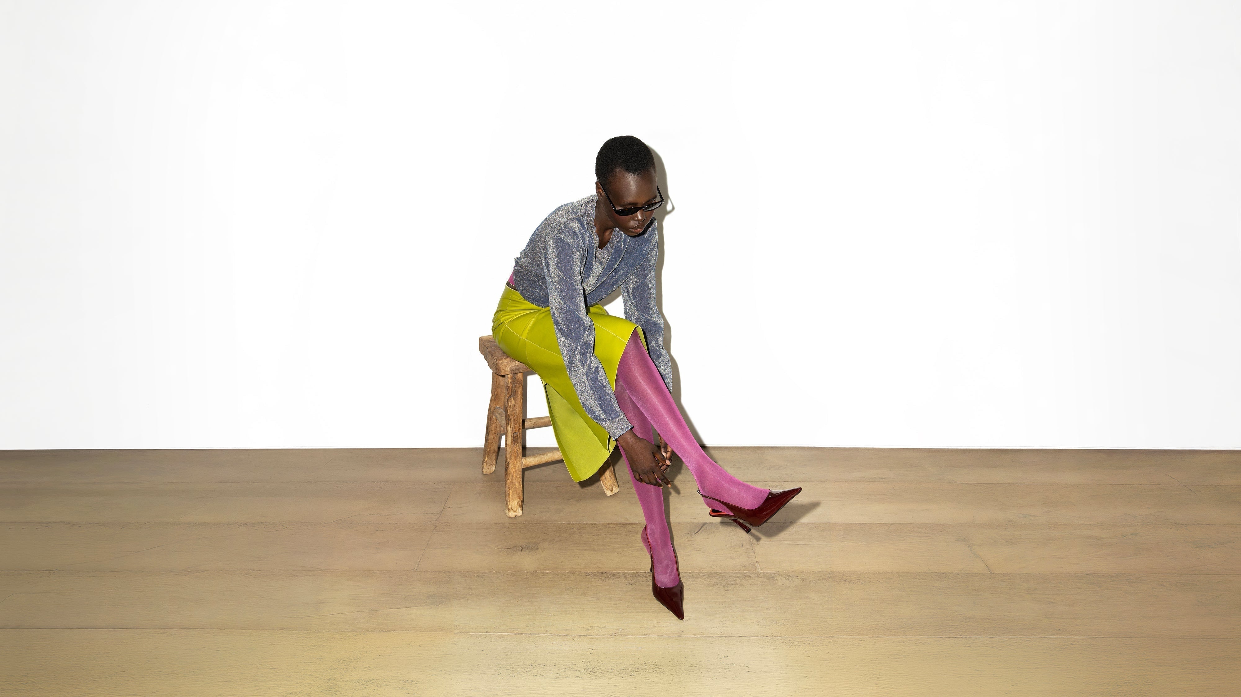 How to Wear Tights in Summer