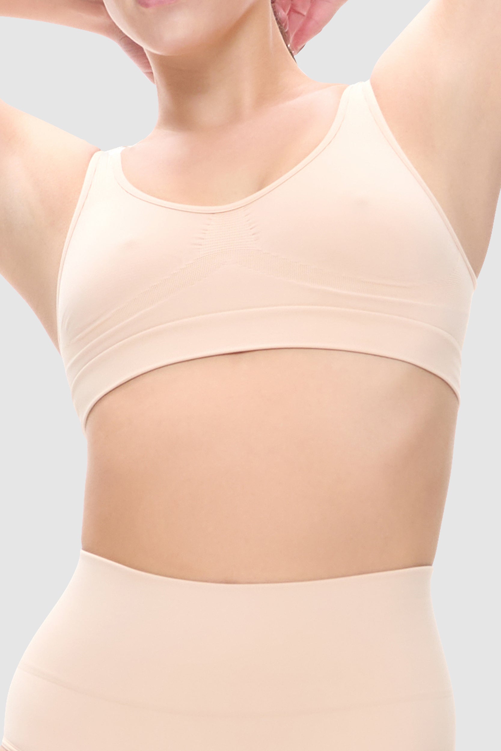 Almond contour seamless bralette with adjustable straps