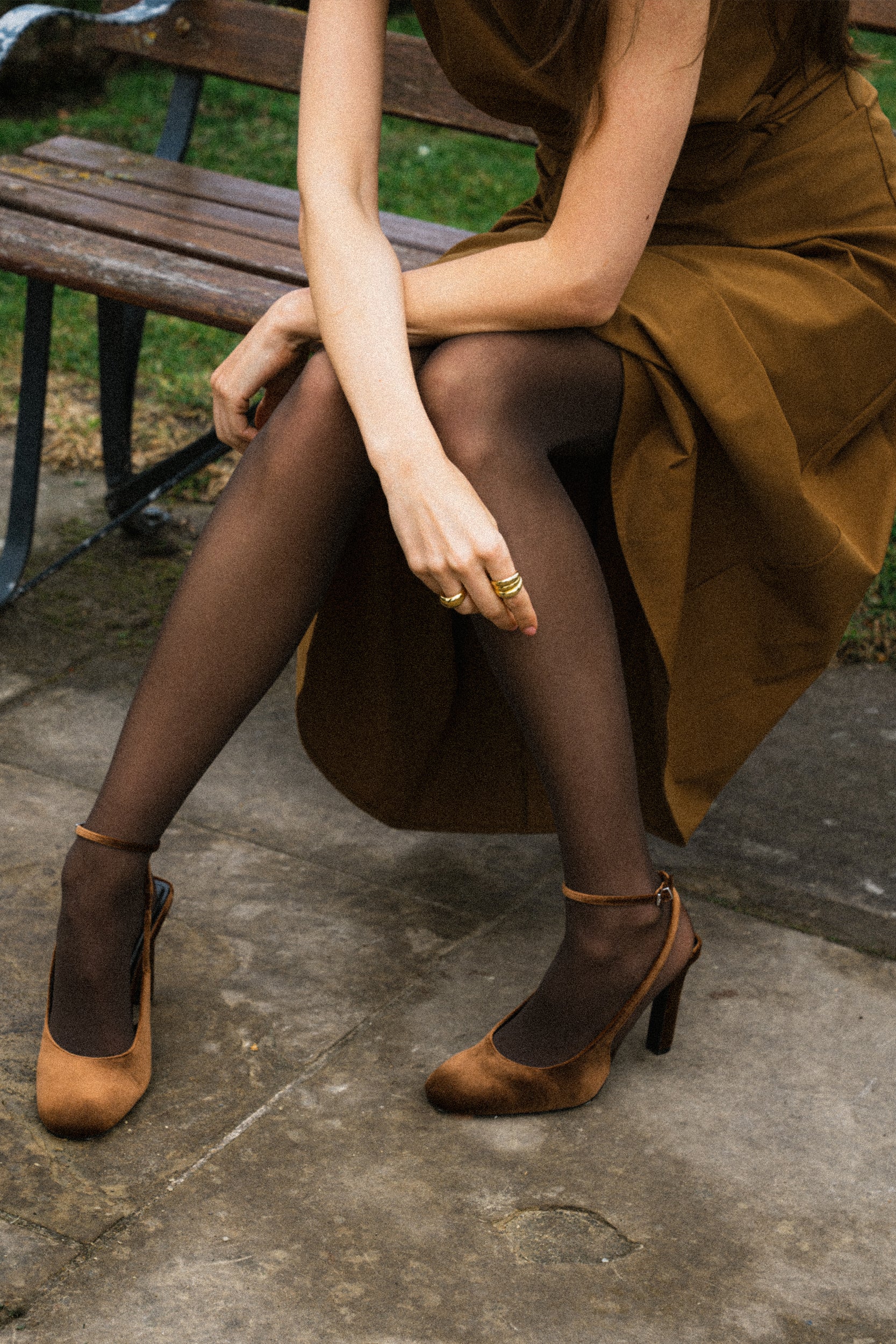 Semi-opaque chocolate brown tights.