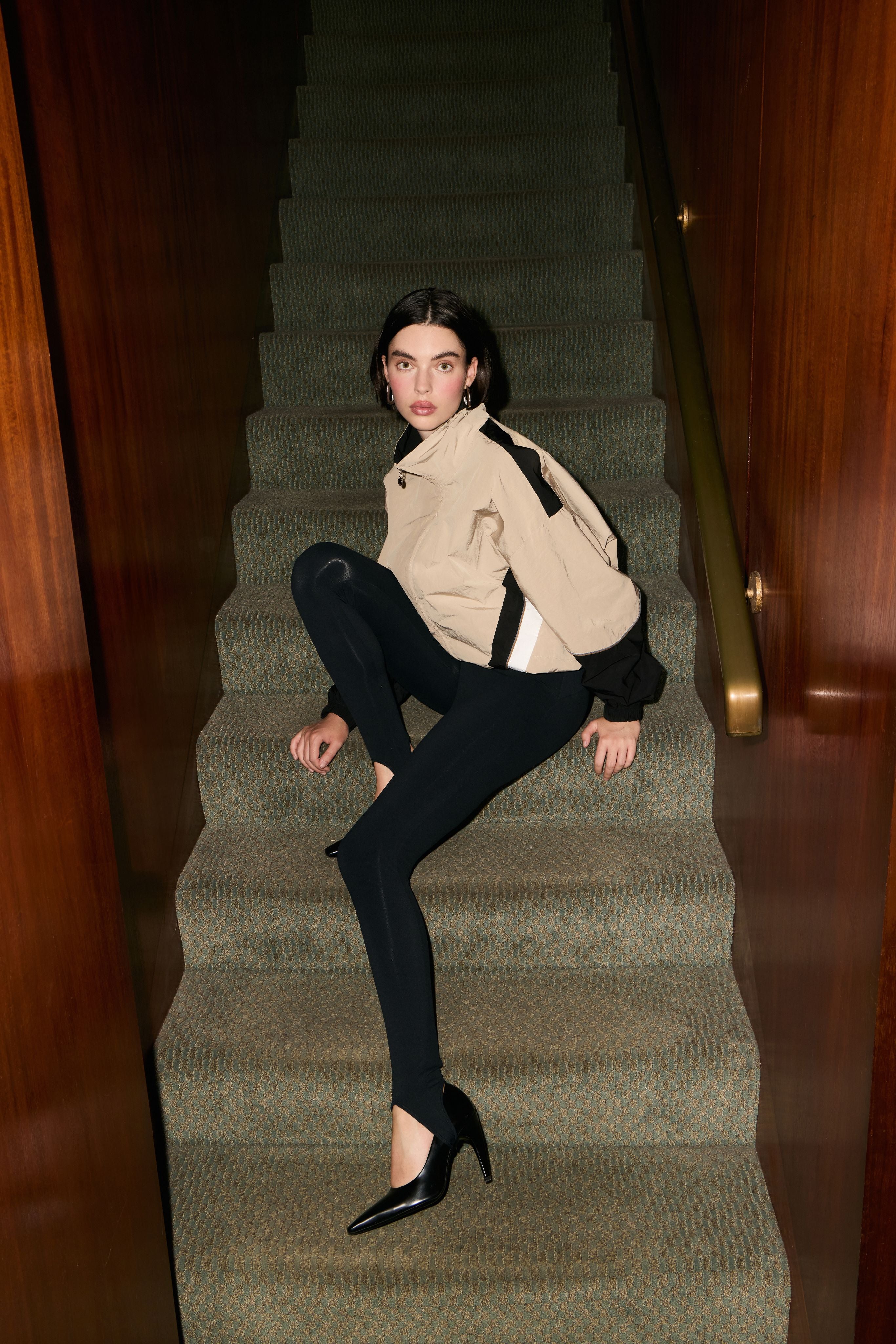 Stirrup leggings